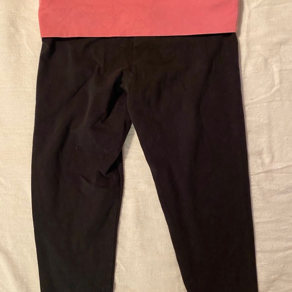 PINK Victoria Secret Cropped Yoga Leggings XSmall - Picture 4 of 5